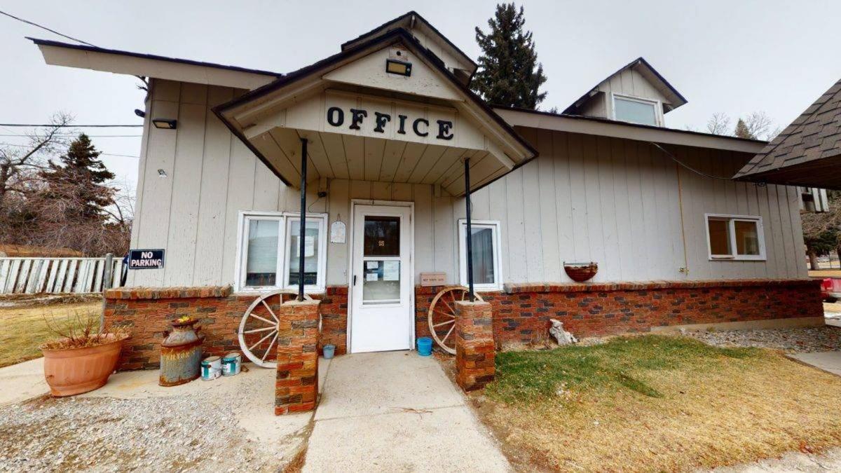 Trail'S End Motel Downtown Lewistown Ngoại thất bức ảnh