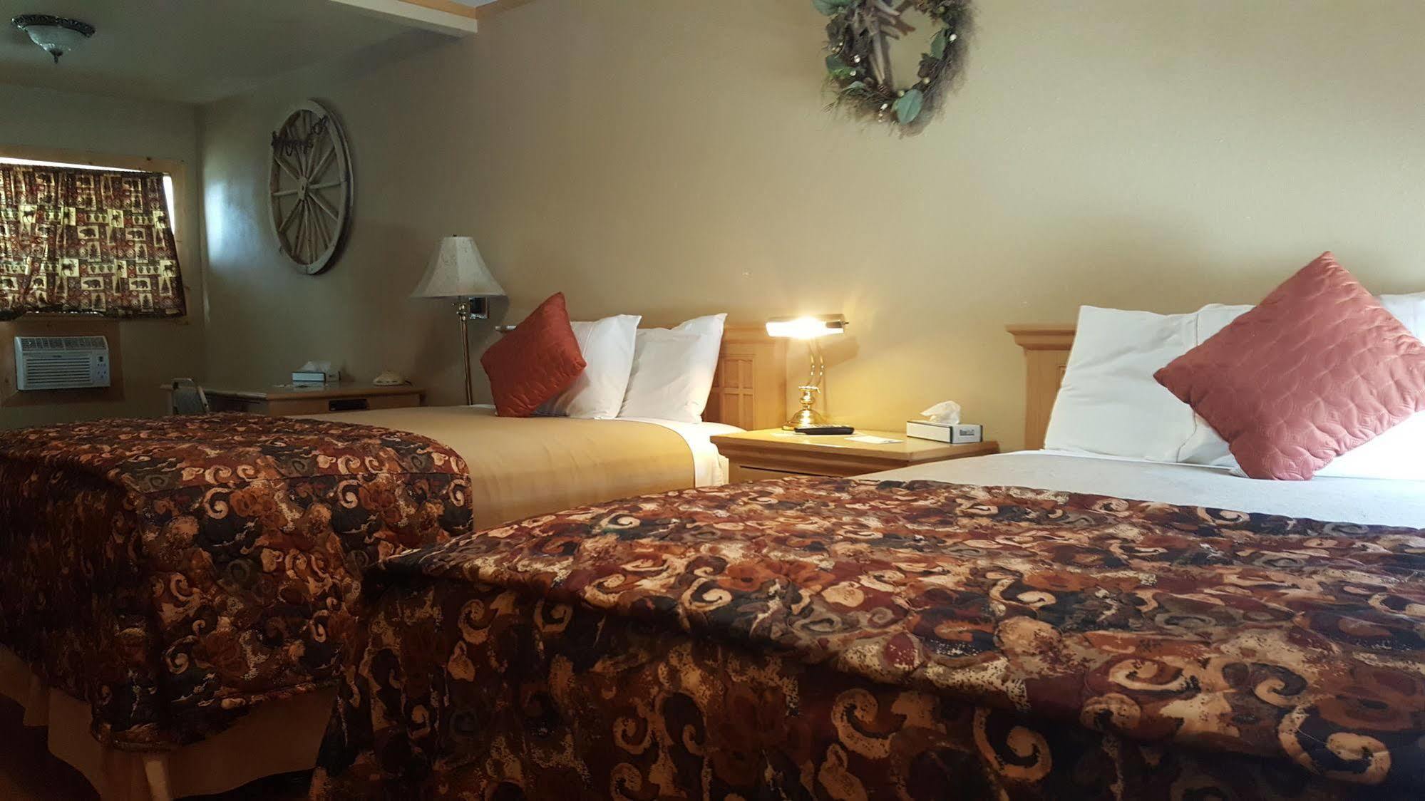 Trail'S End Motel Downtown Lewistown Ngoại thất bức ảnh